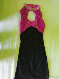 Čierno-ružové šaty