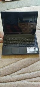 Predám na diely notebook Acer aspire 5742g - 1
