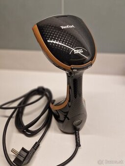 Naparovacia zehlicka TEFAL