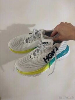Dámske bežecké topánky Hoka MACH 5 WIDE W biele