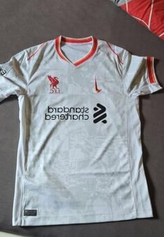 Dres Liverpool