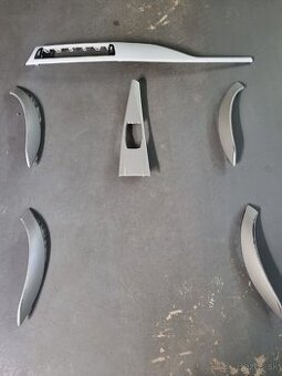Interiérové lišty bmw F30 F31 F34