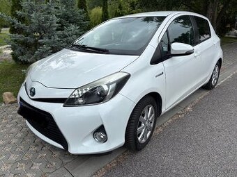 Toyota yaris hybrid