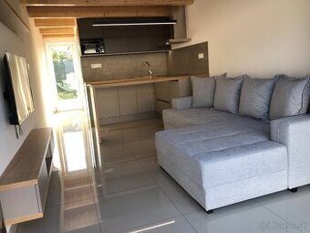 PRENÁJOM 1,5izbového MEZONET. BYTU/ APARTMÁNU,PARKING,TERASA
