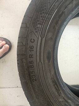 235/65/r16c