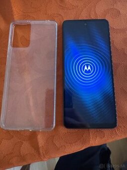 Moto g 04 v top stave