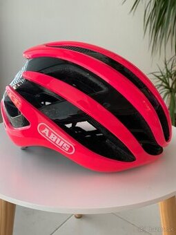 Abus Airbreaker cestna prilba velkost S