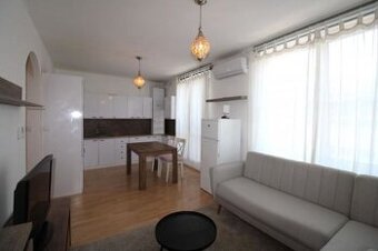 VAJANSKÉHO ul. - STUPAVA - 2,5i BYT S FRANCÚZSKYM BALKÓNOM