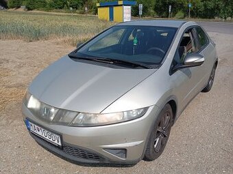 Predám Honda Civic 1.8 iVtec