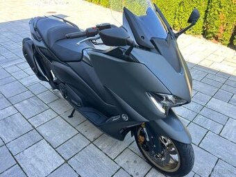 Yamaha T-Max 560 tech