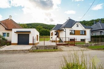 Predaj: Zrekonštruovaný Rodinný Dom 4+1 v Malebnej Obci Divi