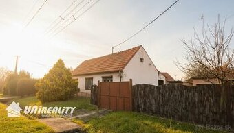 PREDAJ - obec KUCHYŇA - RD 3-izbový / čiastočná rekonštrukci - 1