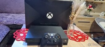 Predavám xbox one x project scorpio edition