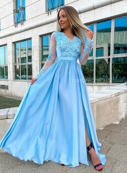 Bledomodré spoločenské šaty 48/XXL