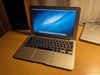 Apple macbook air 11.6“ A1465