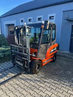 Elektrický vysokozdvižný vozík CPD - 25 Li-on - 1