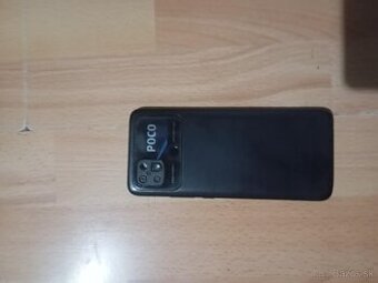 Predávam telefón Poco c40