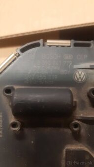 motor stierača ľavá strana