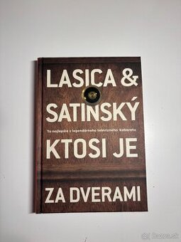 Kniha - Ktosi je za dverami