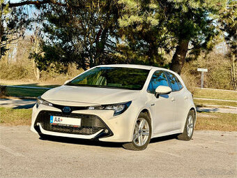 Toyota Corolla 2.0 Hybrid 112kW Style & Tech