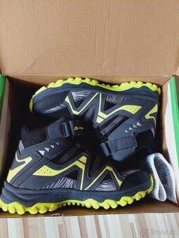 Chlapcenske topanky veľkosť 35