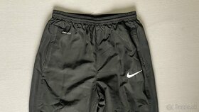 Športové detské nohavice Nike vel. 137-147