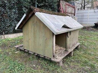 Zateplená psia búda