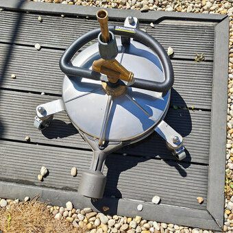 Čistič povrchov Karcher FR 30 Me