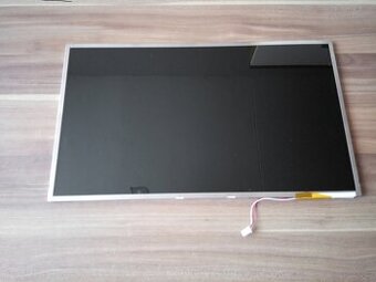 predám 15,6 palcový display (displej) , CCFL 30 pin