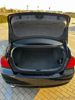 BMW e90