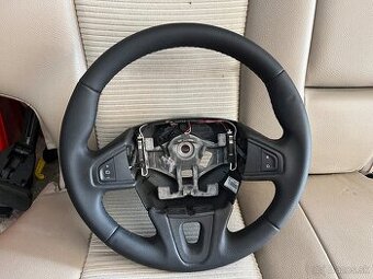 Kožený prečaluneny volant Renault
