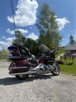 Honda GL1800Gold wing