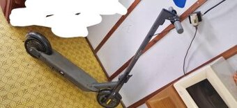 Elektronická kolobezka
