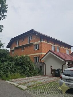 Predaj: Rodinný Dom 10 izbový, Prievidza, Pozemok 1492m2,