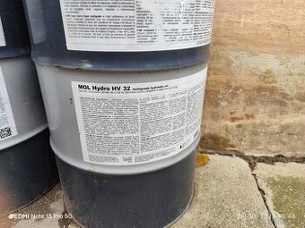 Predám hydraulický olej,rok používaný. 1€/l