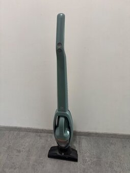 Predám tyčový vysávač zn. Electrolux