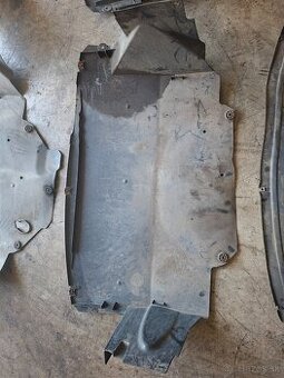 Predam spodný kryt na Renault Master