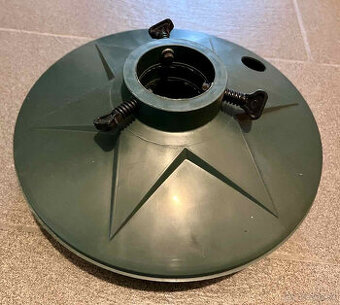 Predám stojan na stromček s priemerom 30 cm