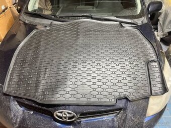 Gumová vanička do kufra Toyota chr