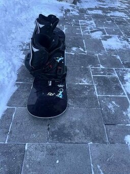 Predám detsky snowboard s topankami