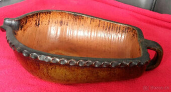 Retro kamenné pekáče