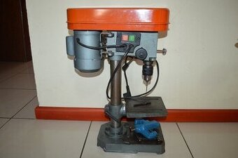 predam - stolova vrtacka EKA