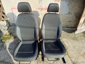 Škoda Rapid Spaceback sedačky