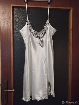 05- košieľka saténová