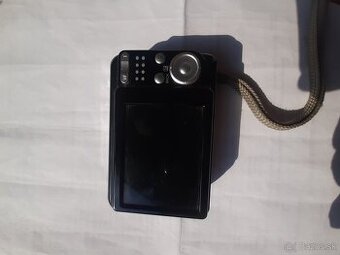 Predam mobilne telefony,kameru,fotoaparat