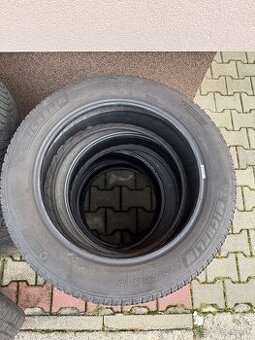 225/55 R18 Pneu Michelin Cross climate