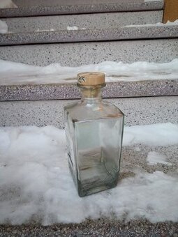 Predám fľaše sklennene 0.7 l-20 ks