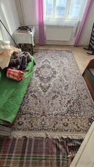 Predám koberec s perzským vzorom