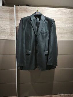 Pánsky oblek cierny