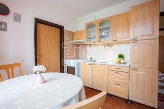 ZNÍŽENÁ CENA 
3,5 izbový byt v Topoľčanoch s...
